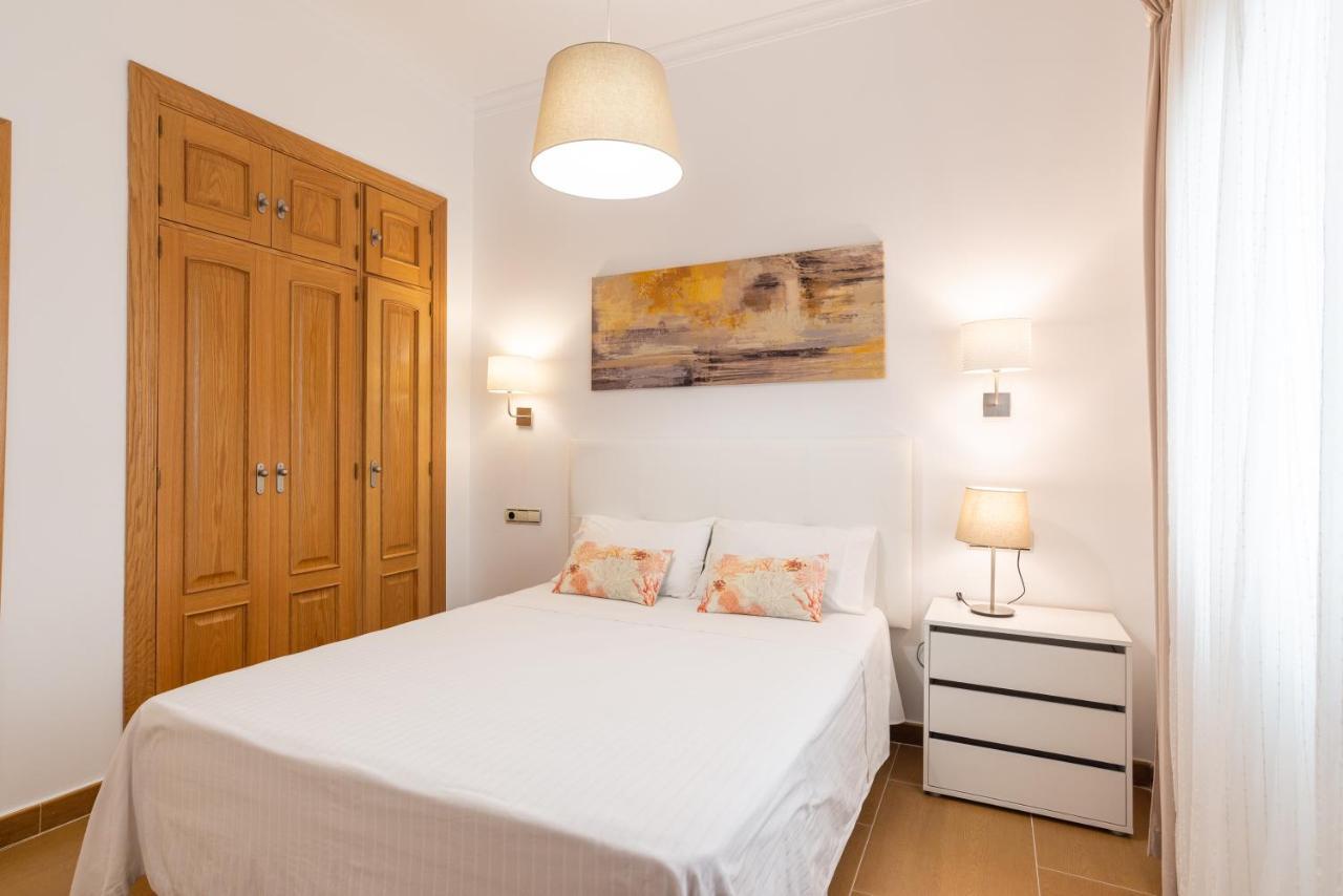 Dobo Malaga Puerto Apartment ภายนอก รูปภาพ