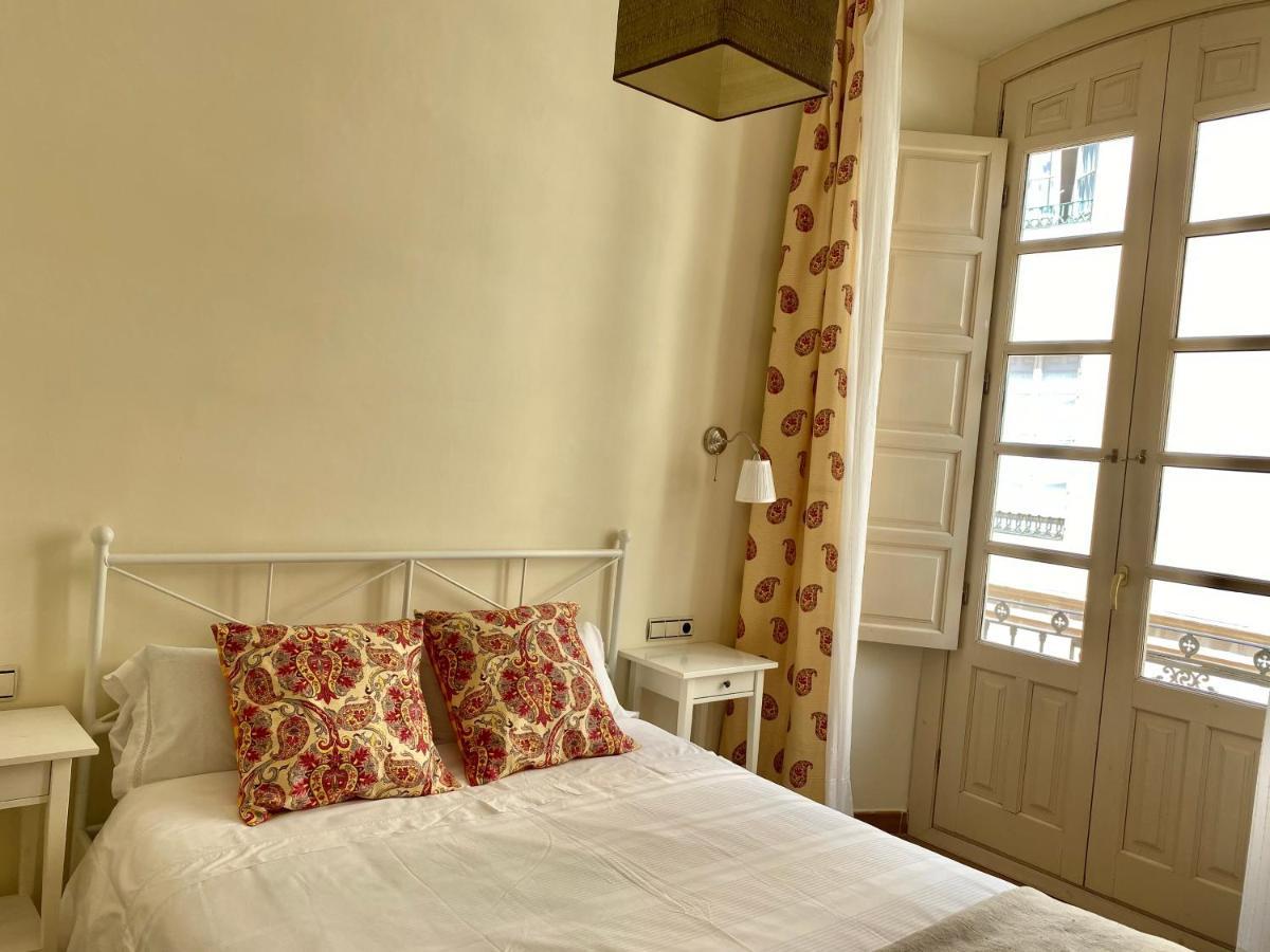 Dobo Malaga Puerto Apartment ภายนอก รูปภาพ