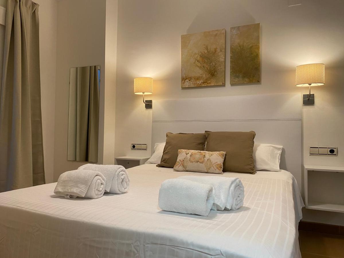 Dobo Malaga Puerto Apartment ภายนอก รูปภาพ