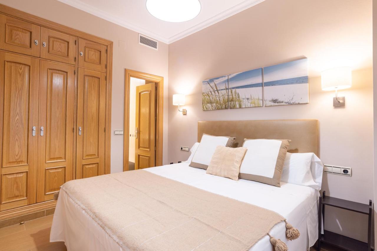 Dobo Malaga Puerto Apartment ภายนอก รูปภาพ