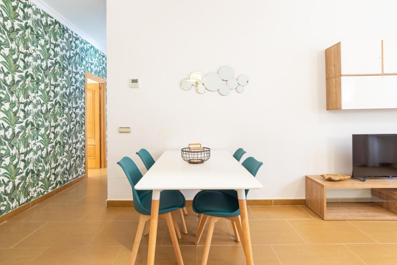 Dobo Malaga Puerto Apartment ภายนอก รูปภาพ
