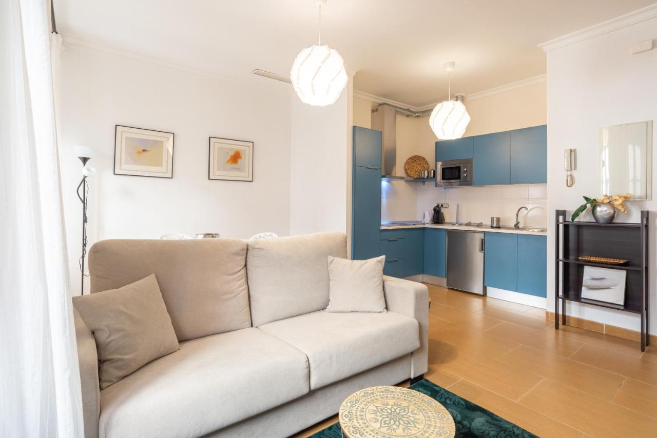 Dobo Malaga Puerto Apartment ภายนอก รูปภาพ