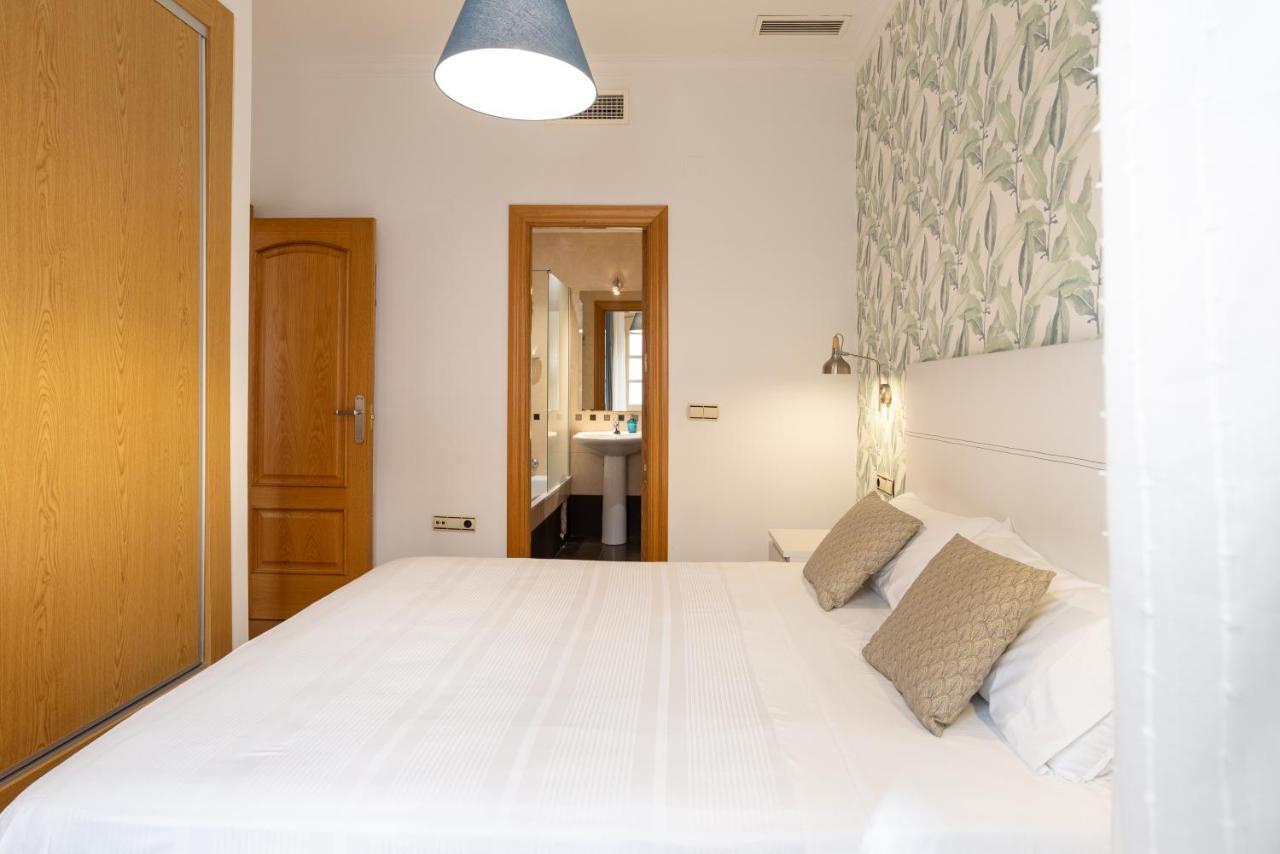 Dobo Malaga Puerto Apartment ภายนอก รูปภาพ