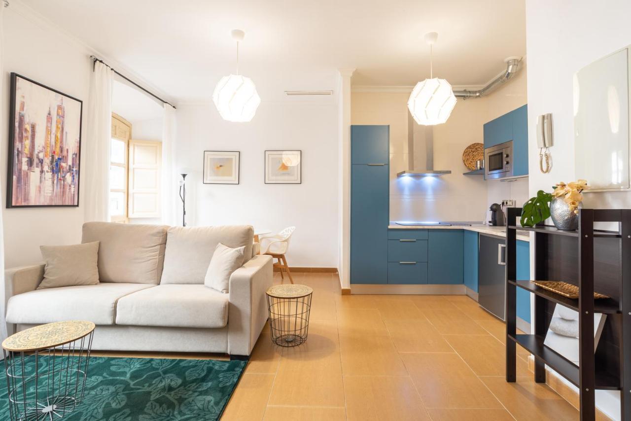 Dobo Malaga Puerto Apartment ภายนอก รูปภาพ
