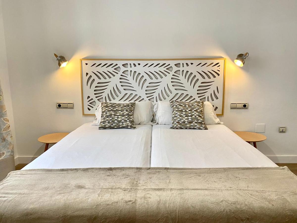 Dobo Malaga Puerto Apartment ภายนอก รูปภาพ